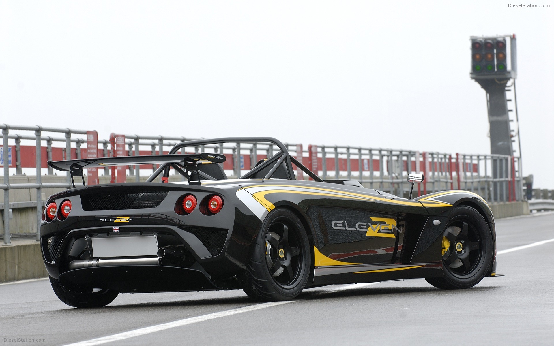 Lotus 2 Eleven